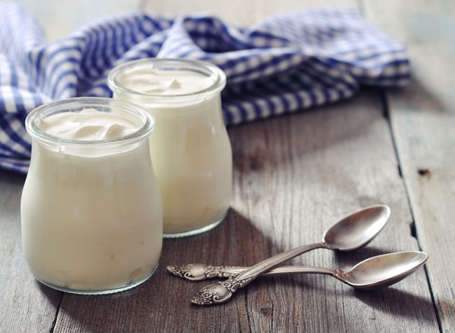 Cara Menghilangkan Kantung Mata Dengan Yogurt