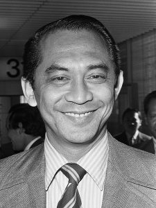 ali sadikin nama gubernur DKI Jakarta