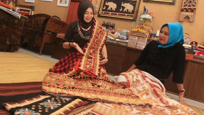 Mengapa Anda harus memilih kain tapis Lampung ini?
